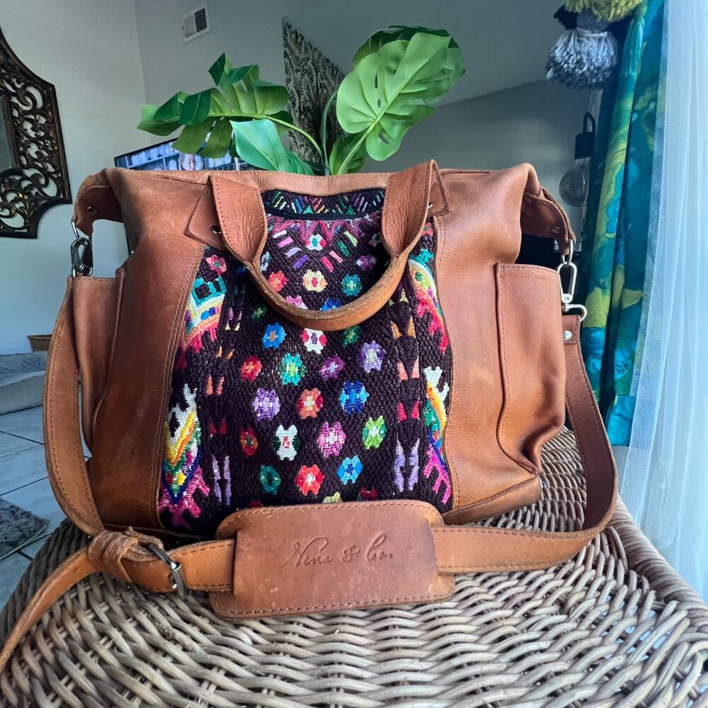 NENA and CO leather convertible day bag
